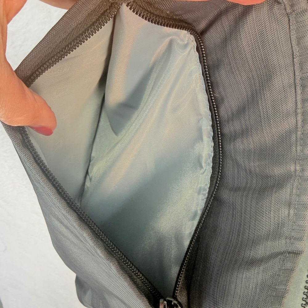 Lug Infinity Shimmy Crossbody Bag Charcoal Gray RFID Purse Pocket Organizer - Picture 9 of 15